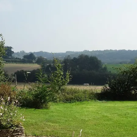 Dom wakacyjny Charming Holiday With Swimming Pool In Teilhet