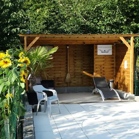 Charming Holiday With Swimming Pool In Teilhet Dom wakacyjny